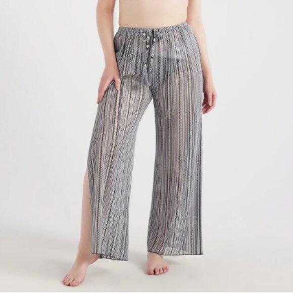 TIME AND TRU - Women's Crochet Coverup Pants - Size Medium - Picture 2 of 7